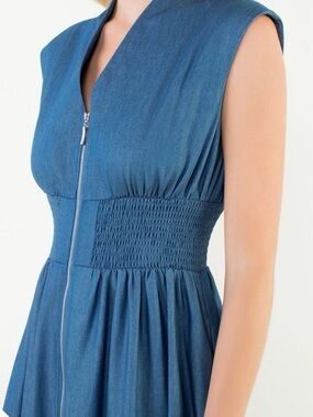 Sleeveless A-Line Blue Midi Dress with Front Zip